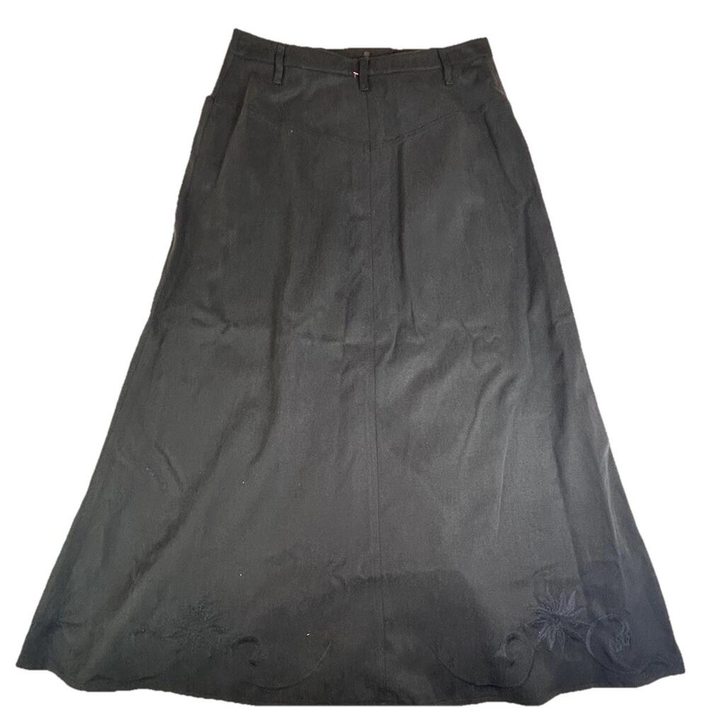 Jaeger Women’s A-line Skirt Black Floral Embroidery Size 10 ? Missing Tags - Picture 3 of 6